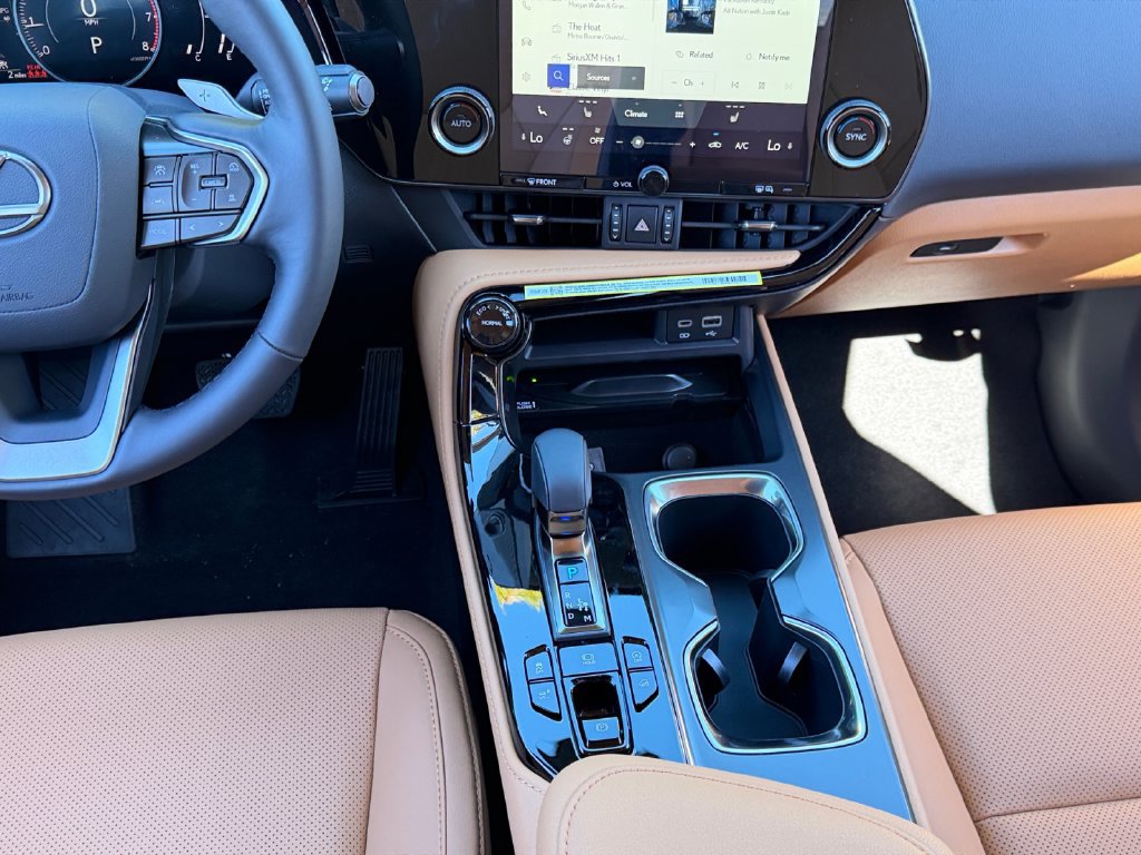 New 2026 Lexus NX 350 AWD image 10