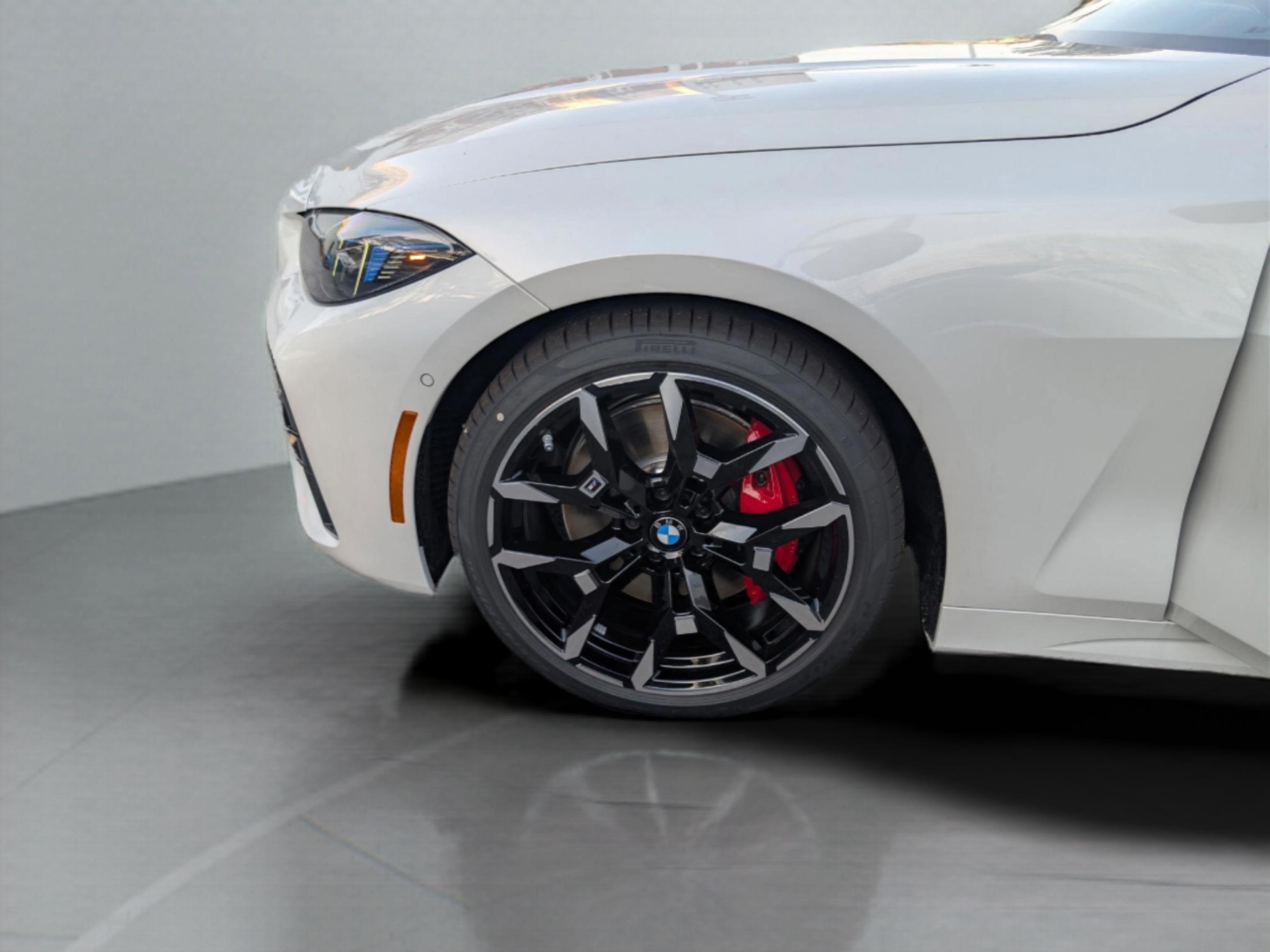 Used 2026 BMW M440i Coupe RWD image 54