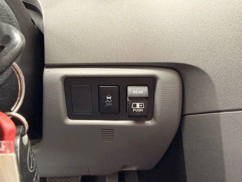 Used 2013 Toyota Tundra 4x4 Double Cab w/ TRD Off-Road Pkg image 23