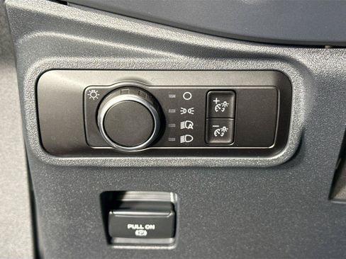 Used 2025 Ford Bronco 4-Door AWD/4WD image 13