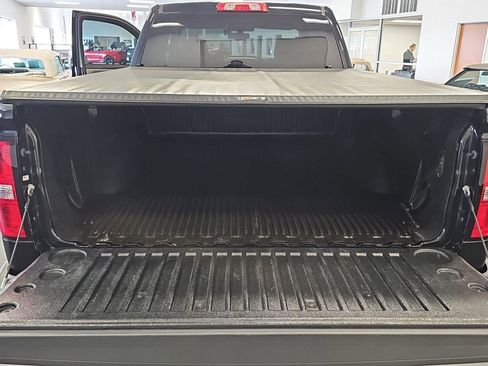 Used 2016 GMC Sierra 1500 SLE w/ SLE Value Package image 25