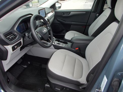 Used 2023 Ford Escape Active image 9