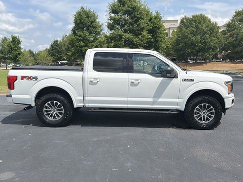 Used 2020 Ford F150 XLT w/ Equipment Group 302A Luxury AWD/4WD image 10