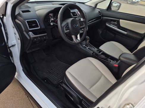 Used 2017 Subaru Crosstrek 2.0i Limited image 11