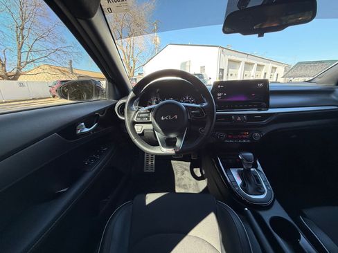 Used 2022 Kia Forte GT-Line image 2