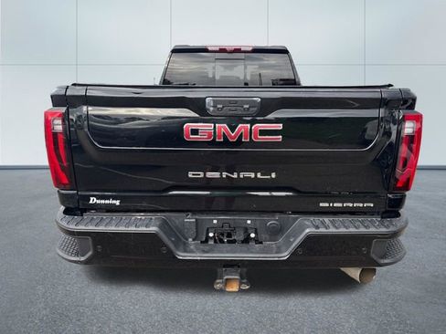 Used 2025 GMC Sierra 3500 Denali w/ Denali Reserve Package AWD/4WD image 3