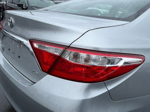 Used 2016 Toyota Camry LE FWD image 16