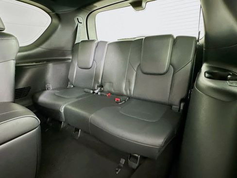 Used 2024 INFINITI QX80 Sensory image 28