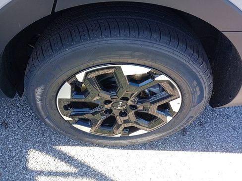 New 2026 Kia Sorento S image 10