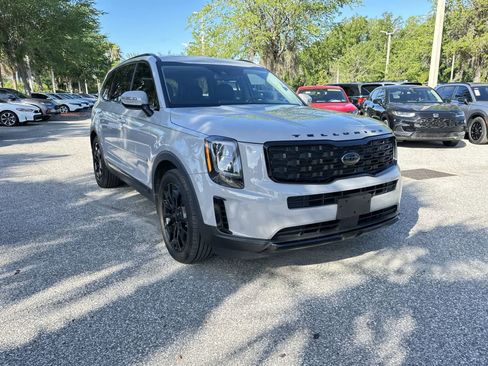 Used 2021 Kia Telluride EX w/ EX Premium Package AWD/4WD image 8
