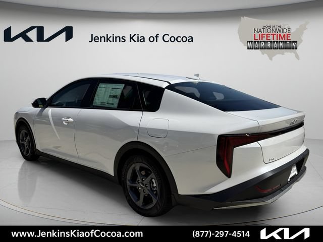 New 2026 Kia K4 FWD image 8