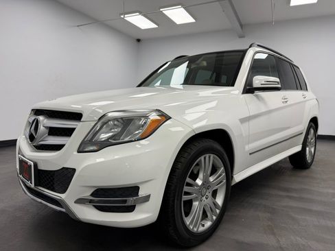 Used 2015 Mercedes-Benz GLK 350 4MATIC 4dr GLK 350 w/ Premium 1 Package image 3