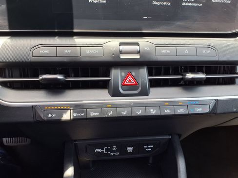 Used 2025 Kia K4 FWD image 30