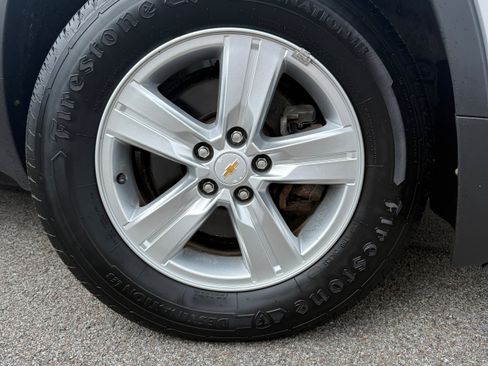 Used 2018 Chevrolet Trax LS AWD/4WD image 20