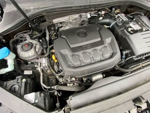 Used 2023 Volkswagen Tiguan SE FWD image 30