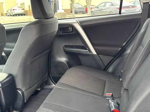 Used 2017 Toyota RAV4 LE image 28
