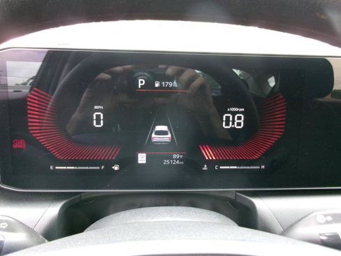 Used 2025 Kia K4 FWD image 16