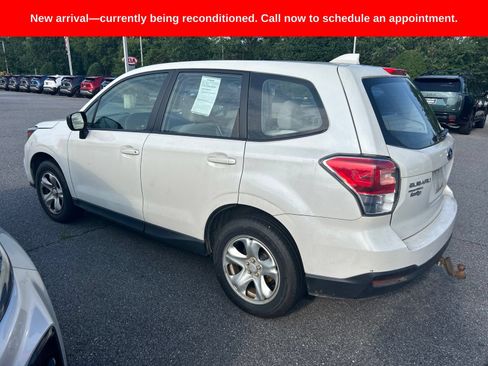 Used 2018 Subaru Forester 2.5i AWD/4WD image 9