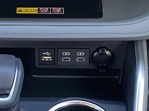 Certified 2026 Toyota Highlander XLE image 33