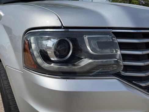 Used 2015 Lincoln Navigator 2WD image 12