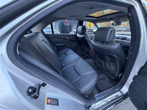 Used 2006 Mercedes-Benz S 500 4MATIC image 12