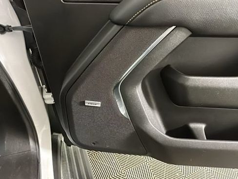 Used 2022 GMC Yukon XL AT4 AWD/4WD image 31