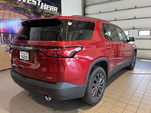 Used 2023 Chevrolet Traverse RS AWD/4WD image 10