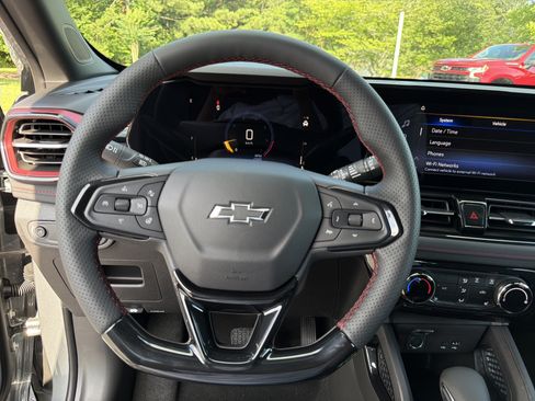 New 2026 Chevrolet TrailBlazer RS w/ Driver Confidence Package AWD/4WD image 23