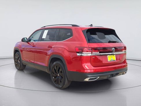 Used 2024 Volkswagen Atlas SE FWD image 3