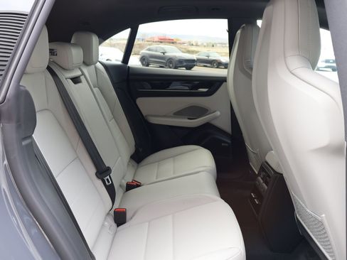 New 2026 Porsche Macan 4S Electric AWD/4WD image 24
