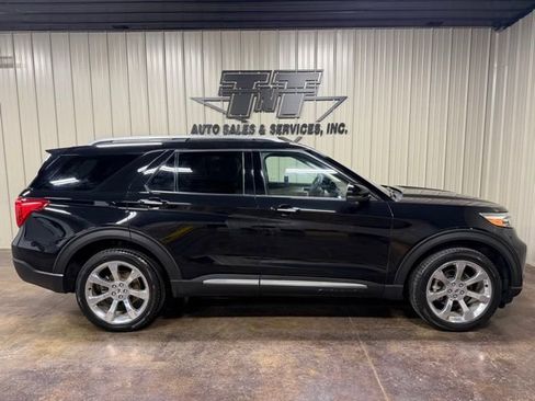 Used 2020 Ford Explorer Platinum w/ Premium Technology Package AWD/4WD image 7