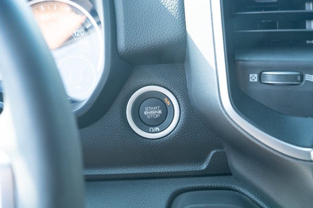 Used 2025 RAM 1500 Big Horn AWD/4WD image 24