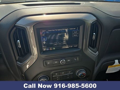 New 2026 Chevrolet Silverado 1500 Custom Trail Boss w/ LPO, Dark Essentials Package AWD/4WD image 17