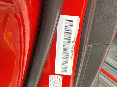 Used 2025 Kia Soul LX w/ LX Technology Package image 10