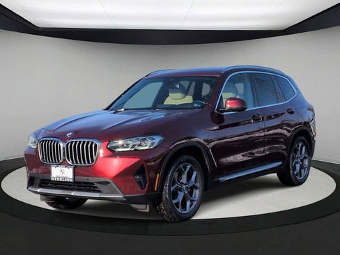 Used 2023 BMW X3 xDrive30i w/ Premium Package image 4