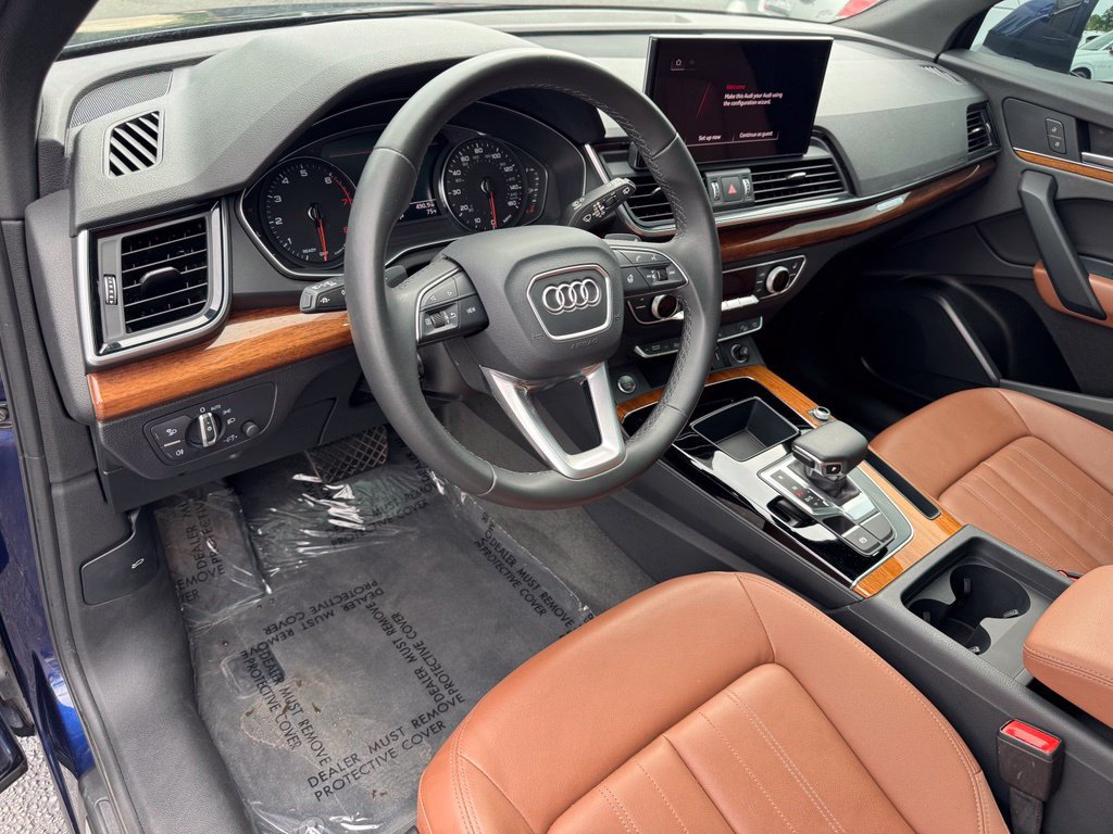 Used 2023 Audi Q5 2.0T Premium w/ Convenience Package AWD/4WD image 11