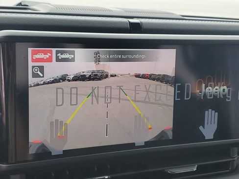 New 2025 Jeep Gladiator Rubicon image 23