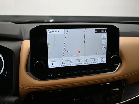 Used 2023 Nissan Rogue Platinum w/ Platinum Premium Package image 20