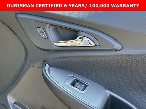 Used 2025 Chevrolet Malibu LT FWD image 9