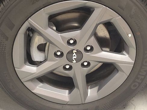 Used 2025 Kia K4 FWD image 31