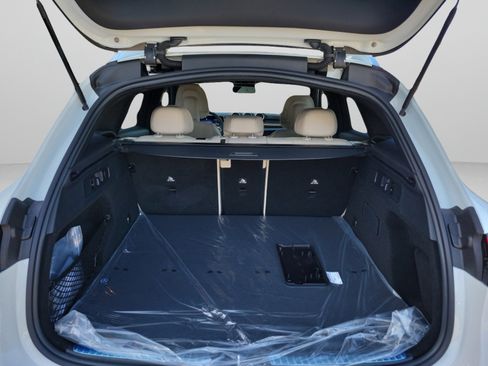 Used 2026 Mercedes-Benz GLC 300 image 26
