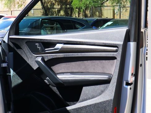 Used 2019 Audi SQ5 Premium Plus w/ Premium Plus Package image 30