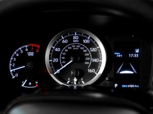 Used 2022 Toyota Corolla LE image 15