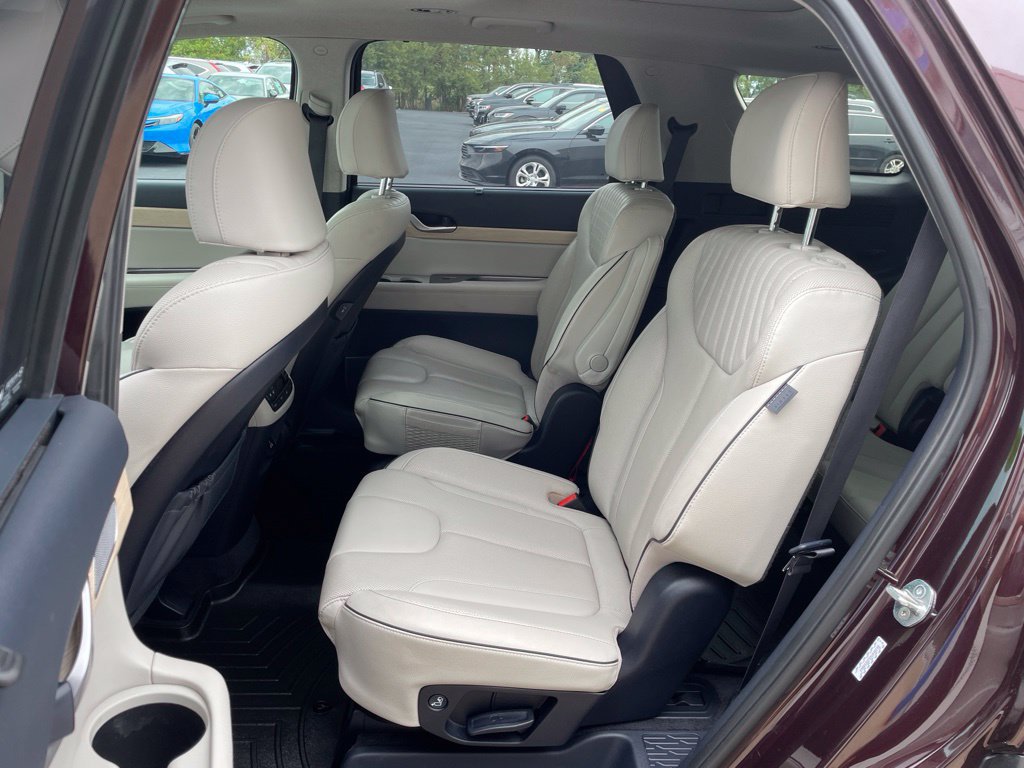 Used 2023 Hyundai Palisade Limited AWD/4WD image 11