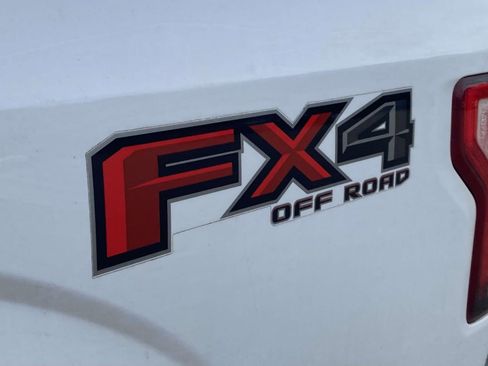 Used 2016 Ford F150 XLT w/ Equipment Group 302A Luxury image 10