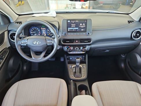 Used 2023 Hyundai Kona SEL image 9