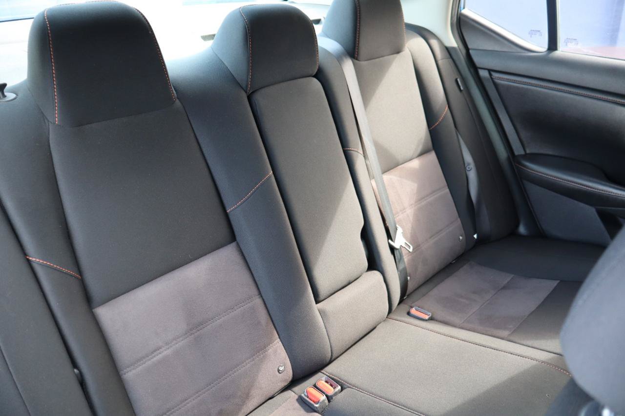 Used 2022 Nissan Sentra SR w/ Electronics Package FWD image 18