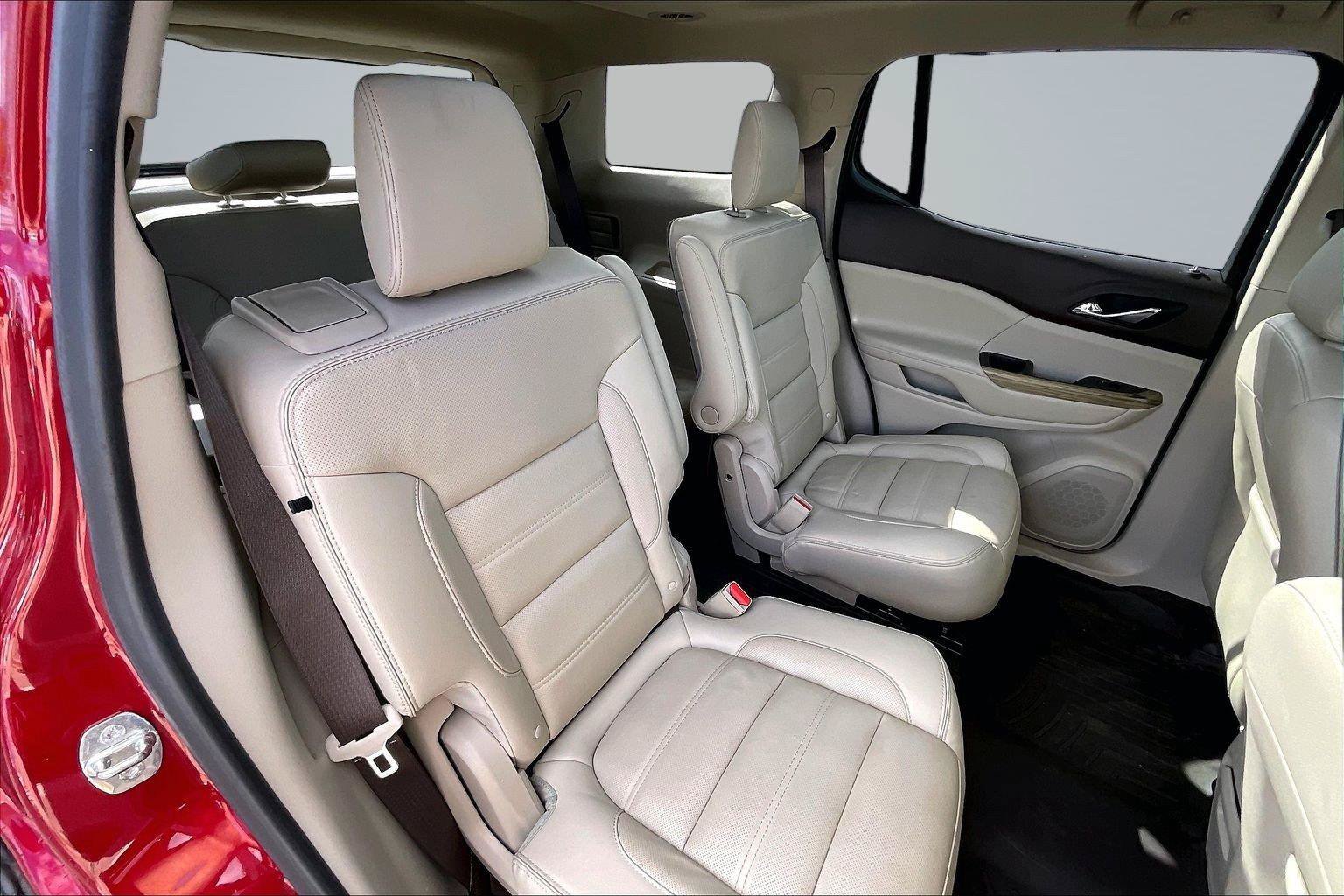 Used 2019 GMC Acadia Denali w/ Technology Package AWD/4WD image 27