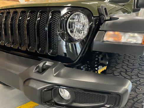Used 2022 Jeep Wrangler Unlimited Sport AWD/4WD image 9