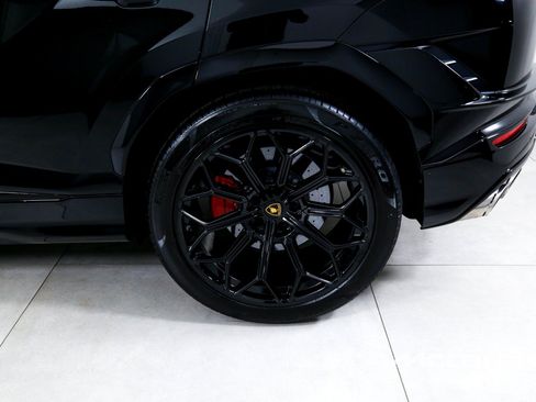 Used 2023 Lamborghini Urus S AWD/4WD image 40